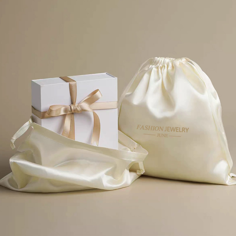 Luxe lichtgewicht satijnen tre - Luxury Bags Logo recensie en prijs