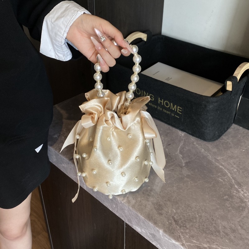 Modieuze crossbodytassen voor  - Luxury Bags White recensie en prijs