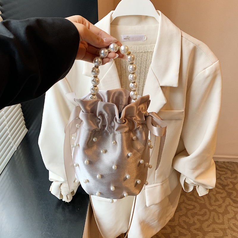 Modieuze crossbodytassen voor  - Luxury Bags White recensie en prijs