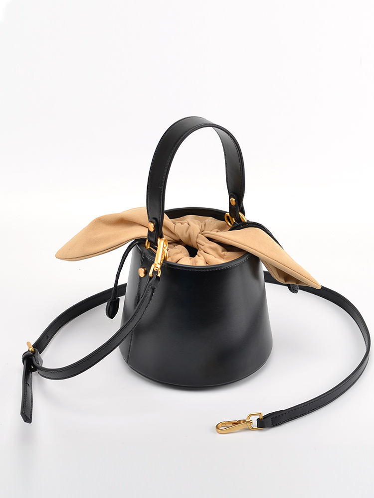 Konijnenoren Veelzijdige emmer - Bucket Bag Suede recensie en prijs