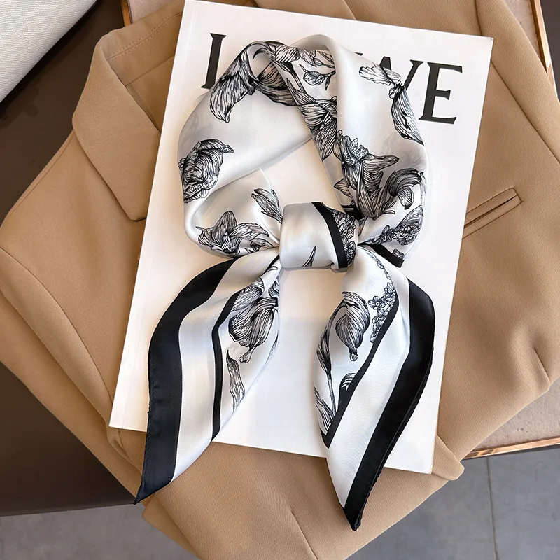 70*70Cm Luxe Bloemenprint Zijd - Luxury Bags Trending recensie en prijs