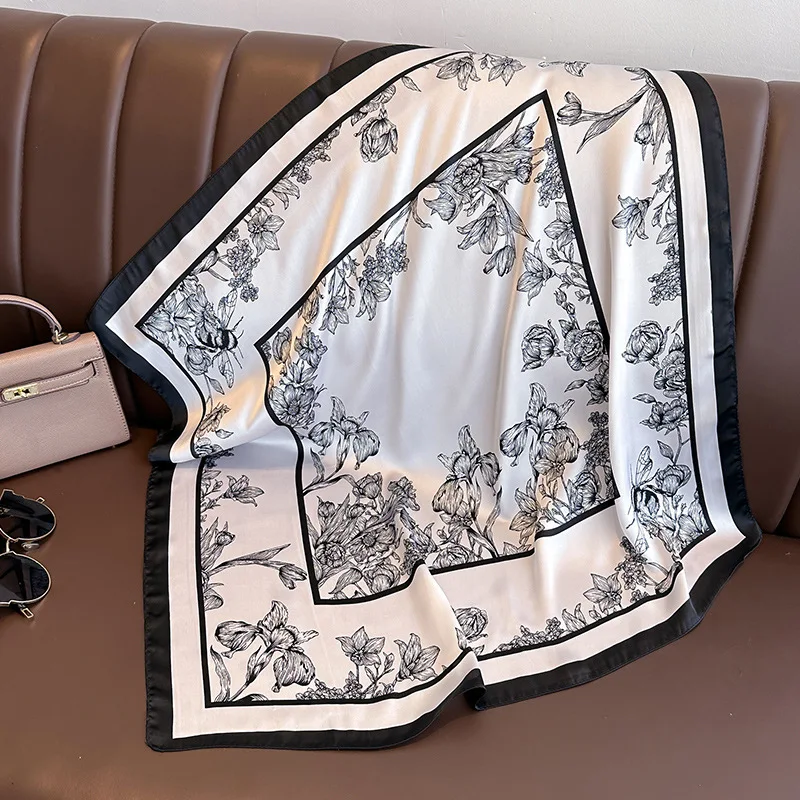 70*70Cm Luxe Bloemenprint Zijd - Luxury Bags Trending recensie en prijs