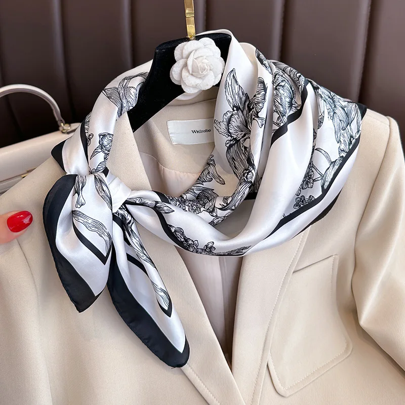 70*70Cm Luxe Bloemenprint Zijd - Luxury Bags Trending recensie en prijs