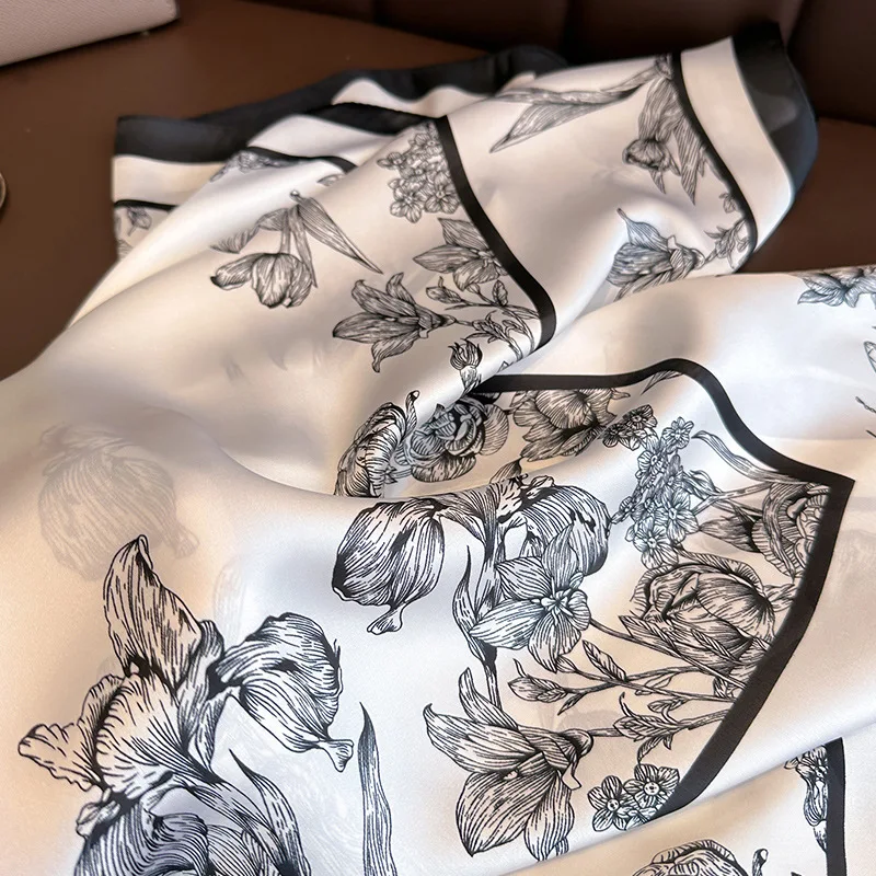 70*70Cm Luxe Bloemenprint Zijd - Luxury Bags Trending recensie en prijs