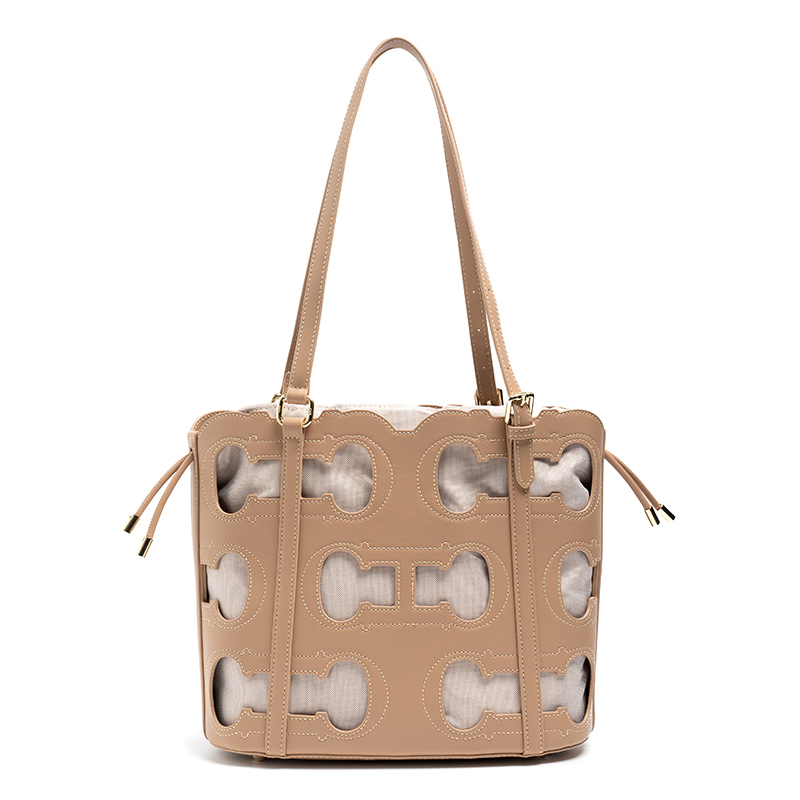 CH Tote Bag Cutout Logo Grote  - Luxury Bags Logo recensie en prijs