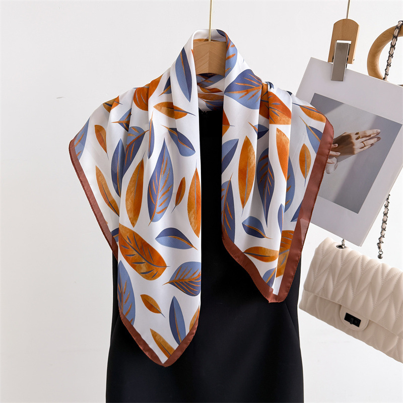 Luxe Merk Print 70 Cm Vierkant - Luxury Bags Trending recensie en prijs