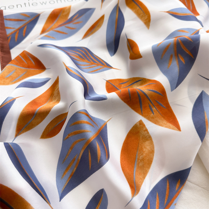 Luxe Merk Print 70 Cm Vierkant - Luxury Bags Trending recensie en prijs