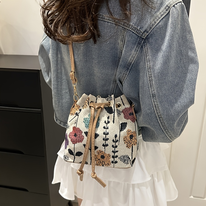 1PC emmertas met bloemenvlinde - Bucket Bag Suede recensie en prijs